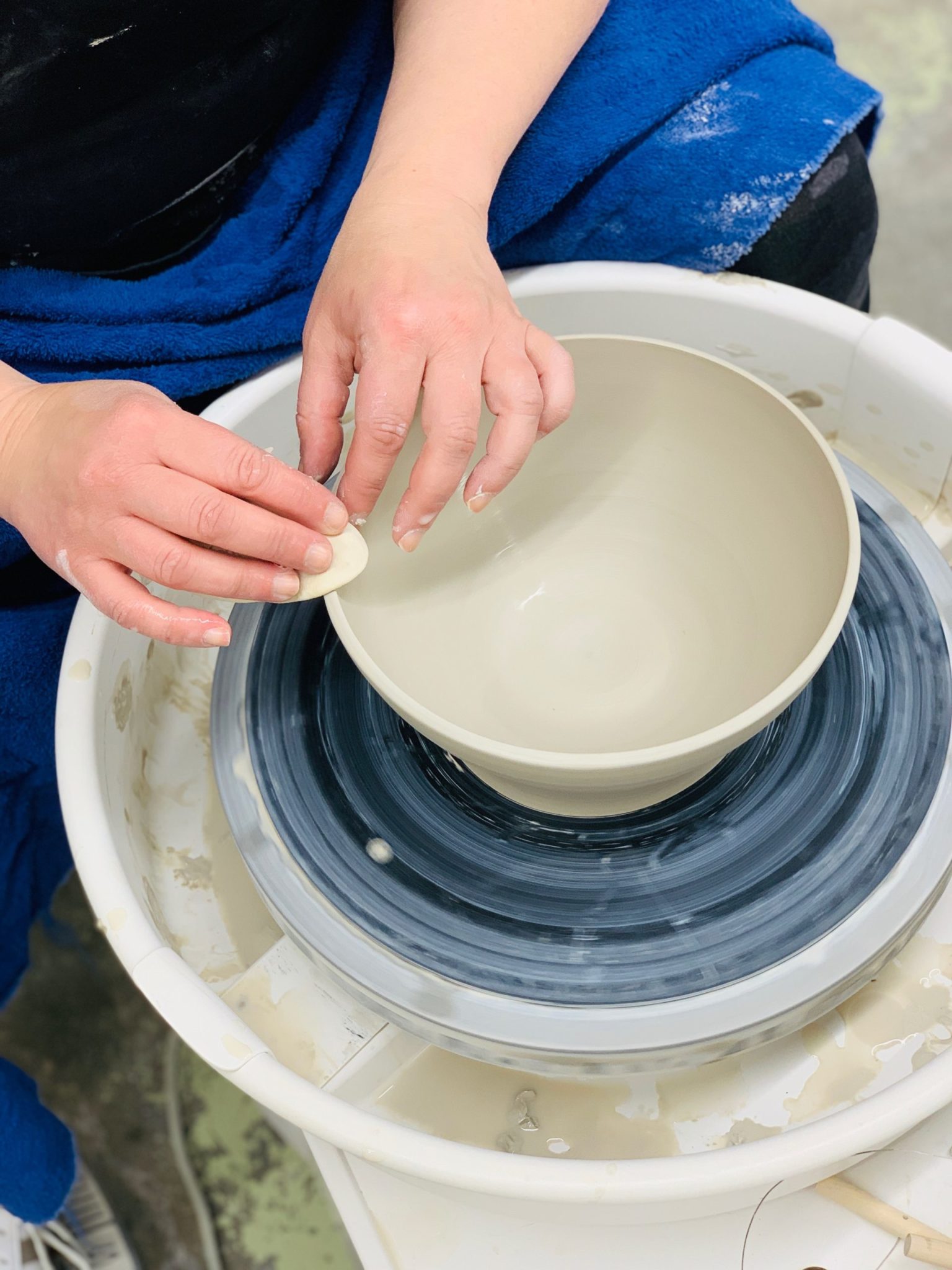 Winter 2024 Adults Pottery Wheel Throw Class (10 weeks) - Creative Hands  Art School